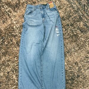 NWT Levi's baggy Jeans